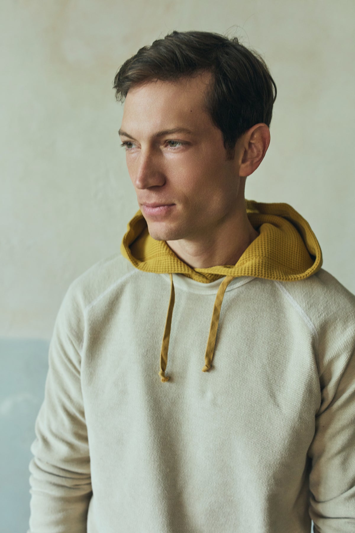 Ash waffle pullover hoodie with honey hood lining and drawstring