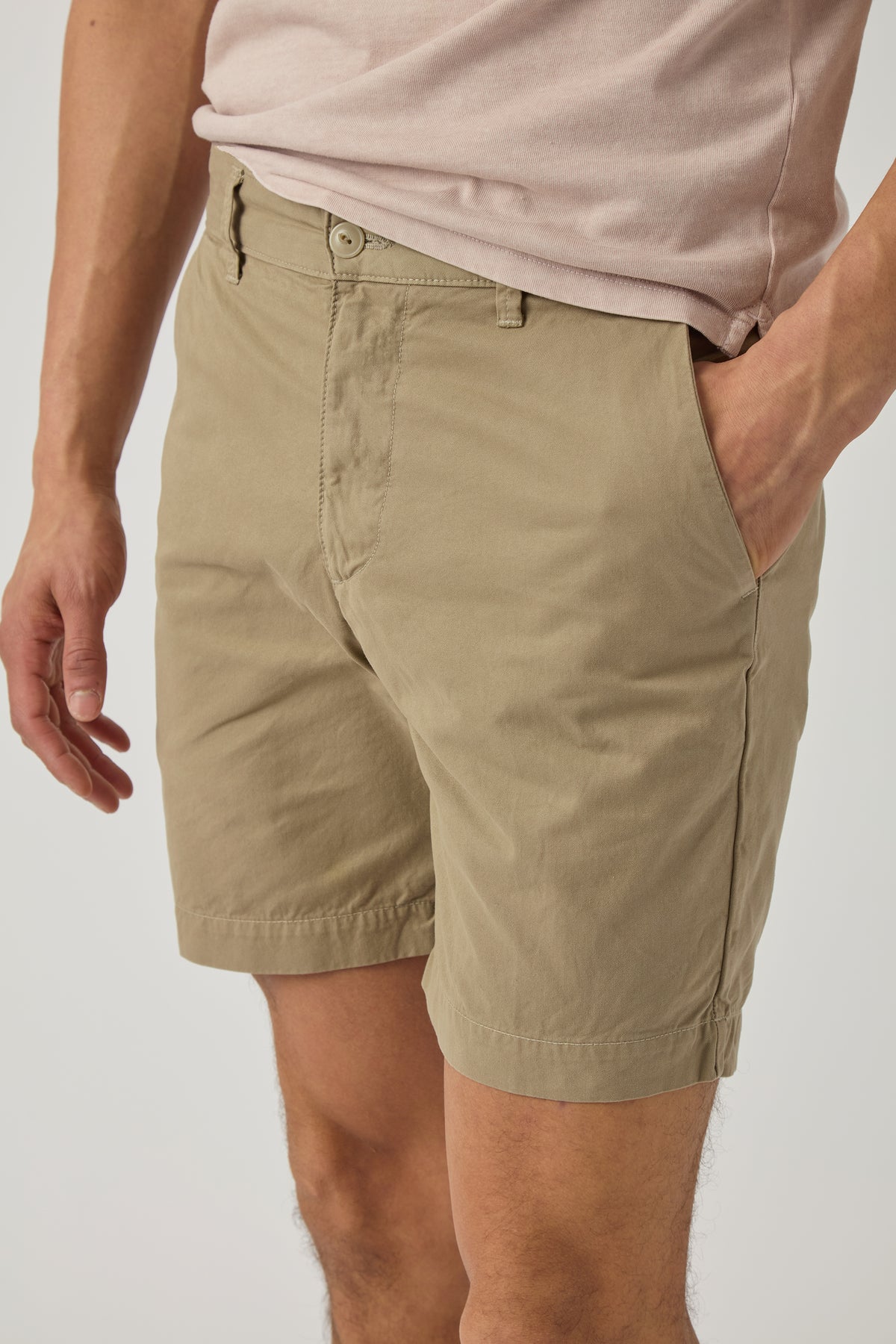 Pantalón corto estándar de sarga